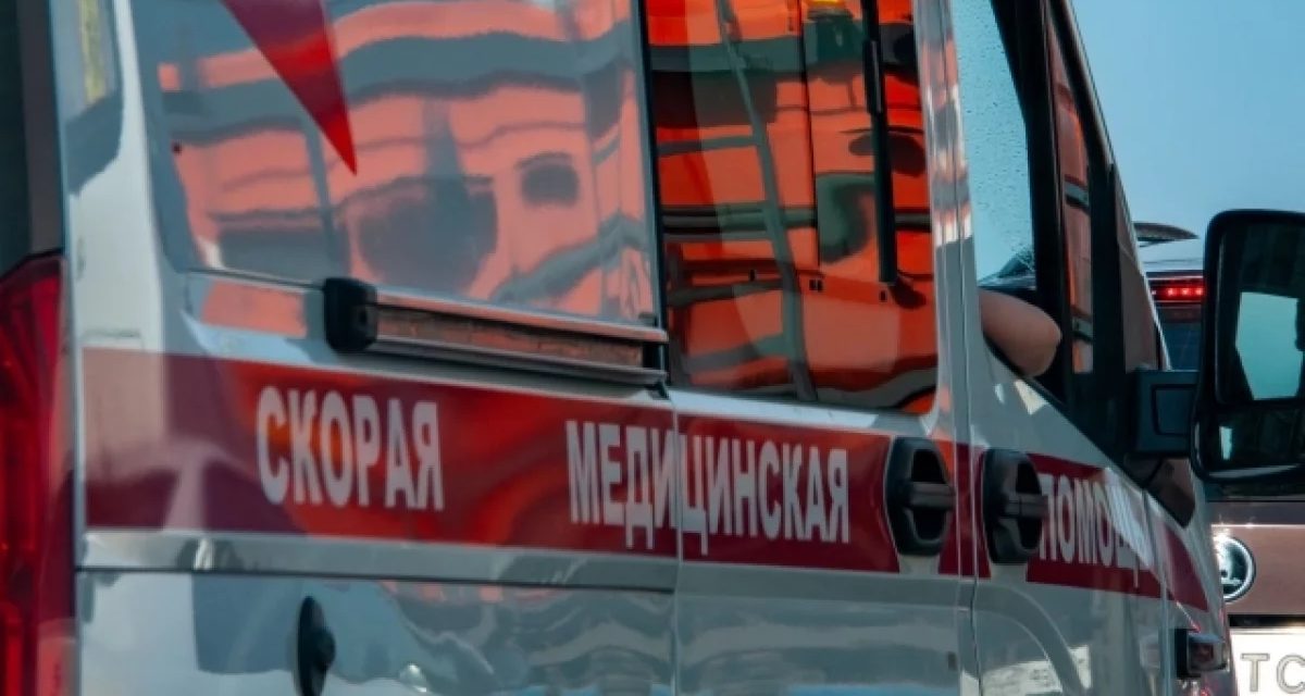 Водитель Chevrolet Niva погиб при столкновении с трамваем 9Д на Политехнической