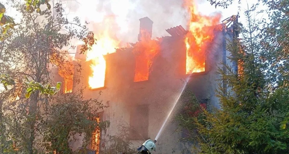 За сутки в Саратовской области произошло 19 пожаров