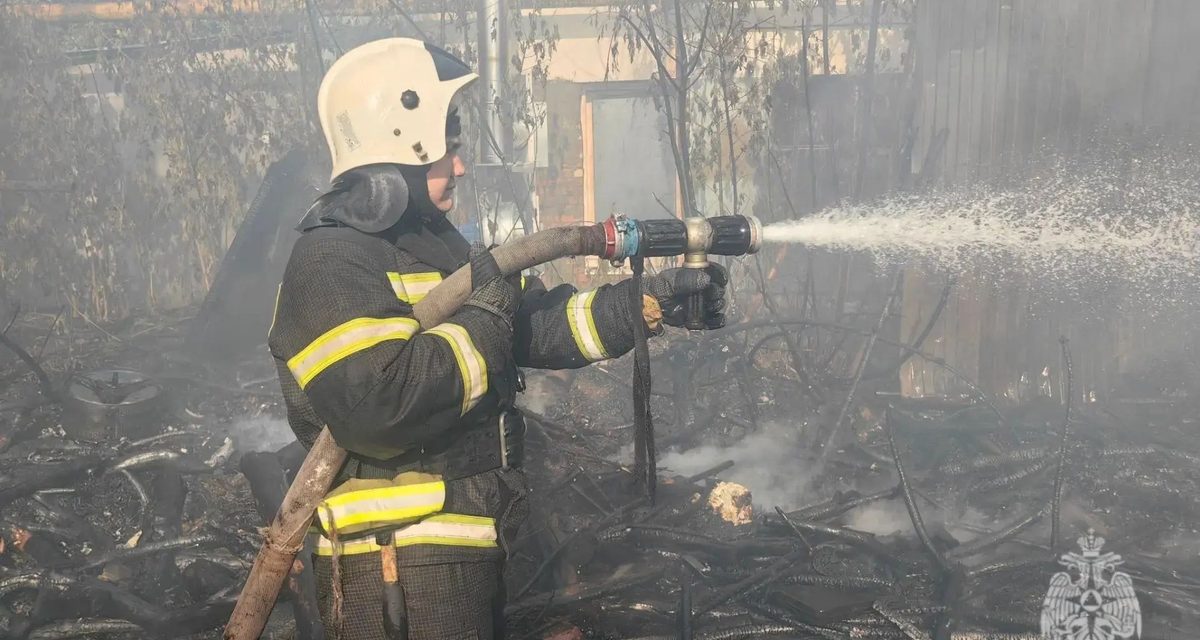За сутки в Саратовской области произошло 25 пожаров, в Энгельсском районе погибли двое мужчин